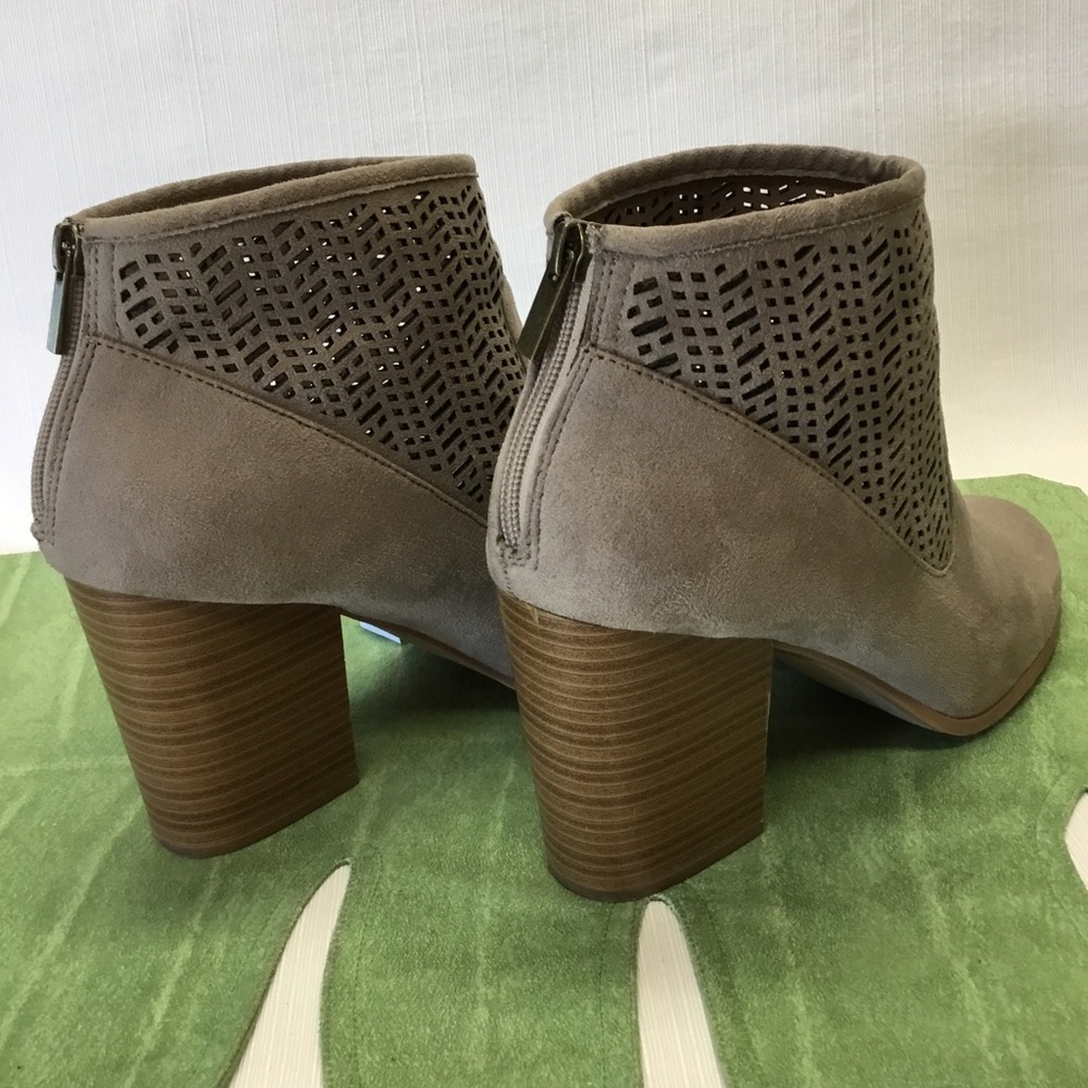 Coconuts By Matisse So Fun Neutral Ankle Boots. Gem